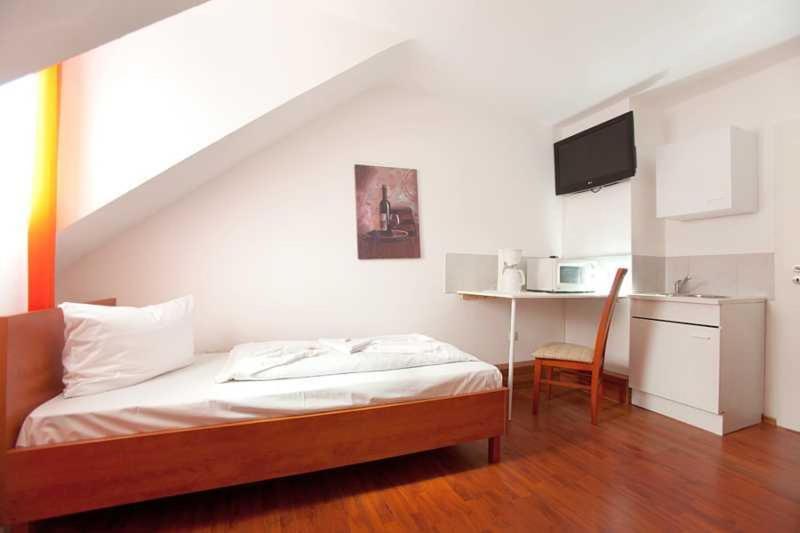 Hotel Jasmin Pforzheim Exterior photo