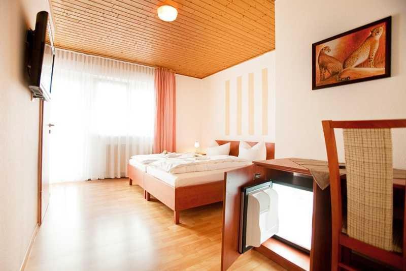 Hotel Jasmin Pforzheim Room photo